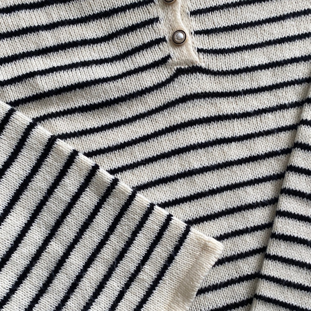 Striped bell sleeve sweater - Picture 4 of 5